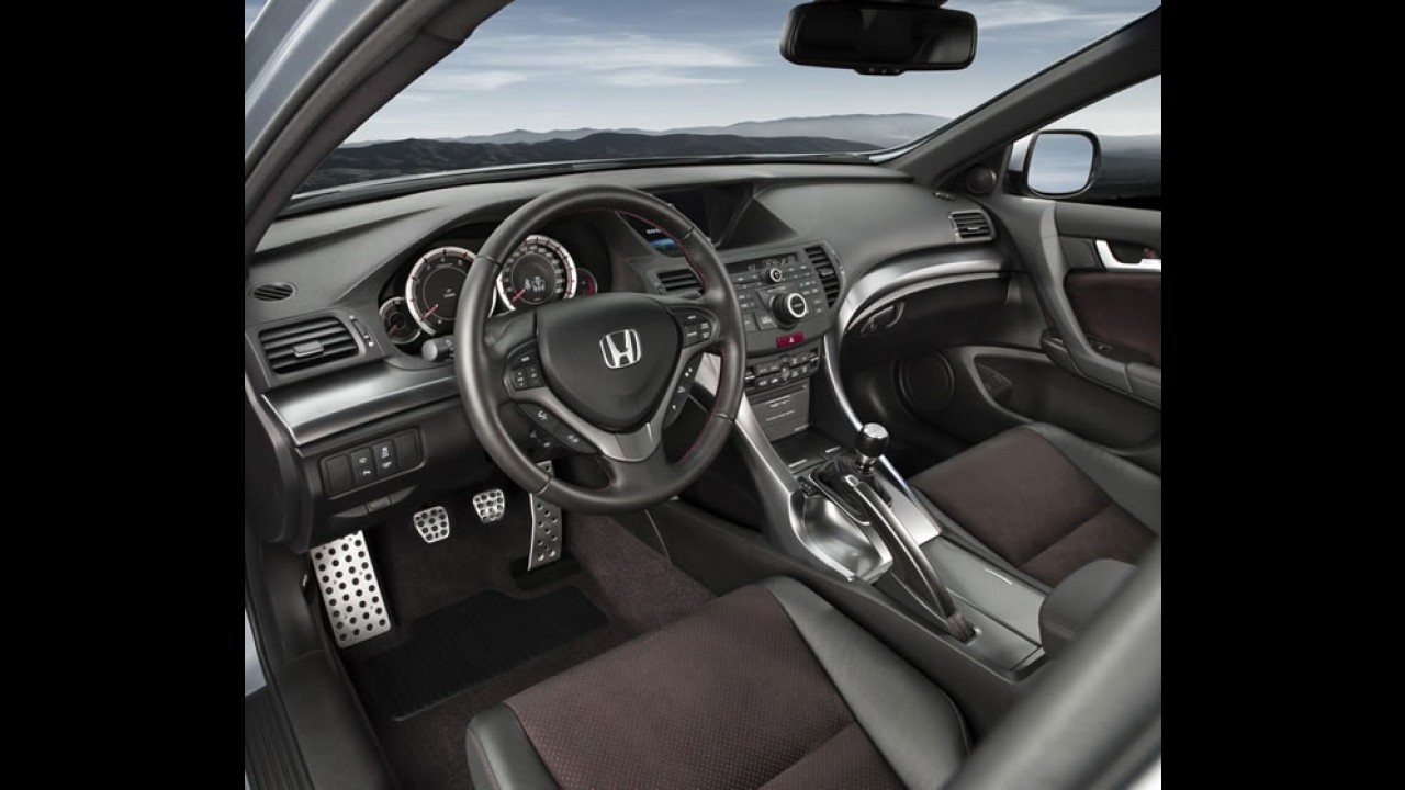 Honda Accord ganha redução de preços na Austrália - Versão de entrada custa o equivalente a R$ 58.592
