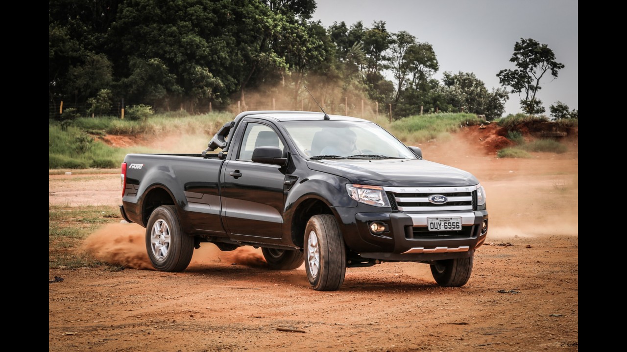 Análise CARPLACE (picapes médias): Amarok é que a mais cresce; Frontier despenca
