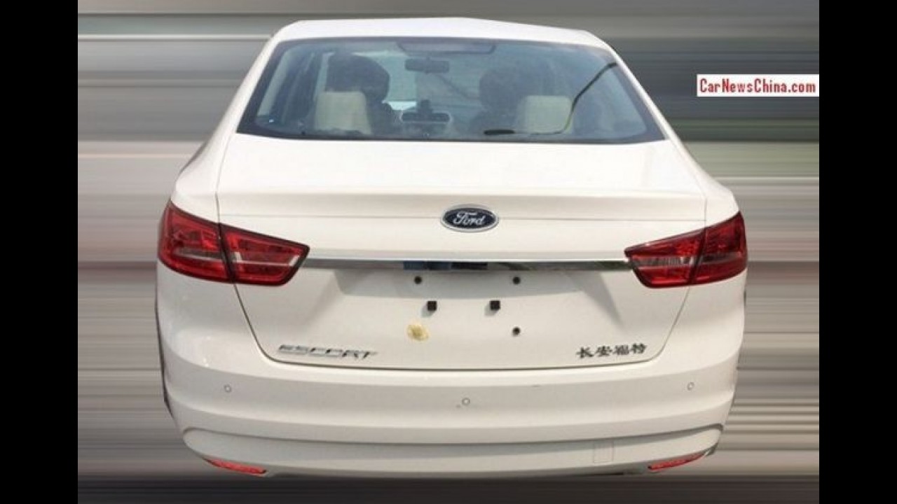 Flagra: novo Ford Escort aparece pronto para ir às vendas