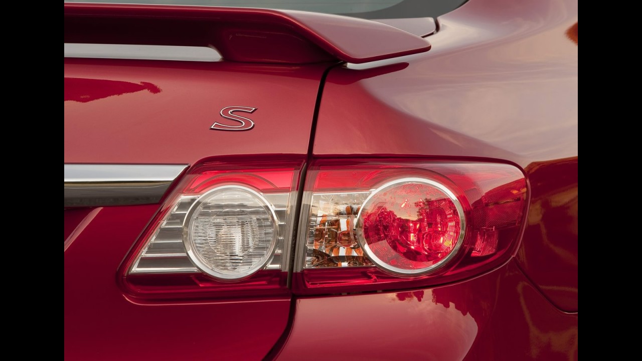 Toyota Corolla 2011-2012: Retoques do modelo da Europa chegam aos Estados Unidos
