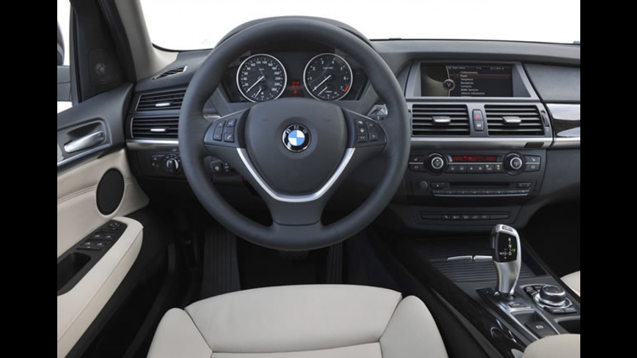 Novo BMW X5 2011 - Utilitário recebe pequenas mudanças visuais e novos motores