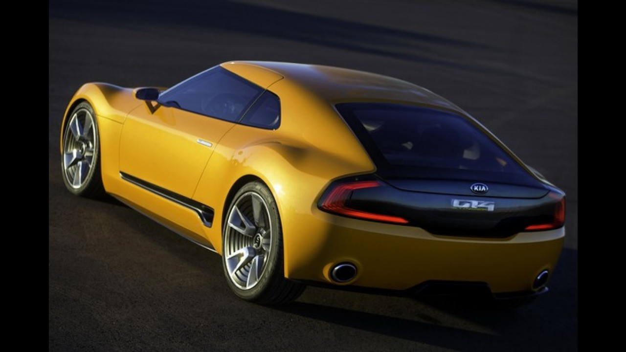 Salão de Detroit: Kia GT4 Stinger antecipa esportivo de tração traseira