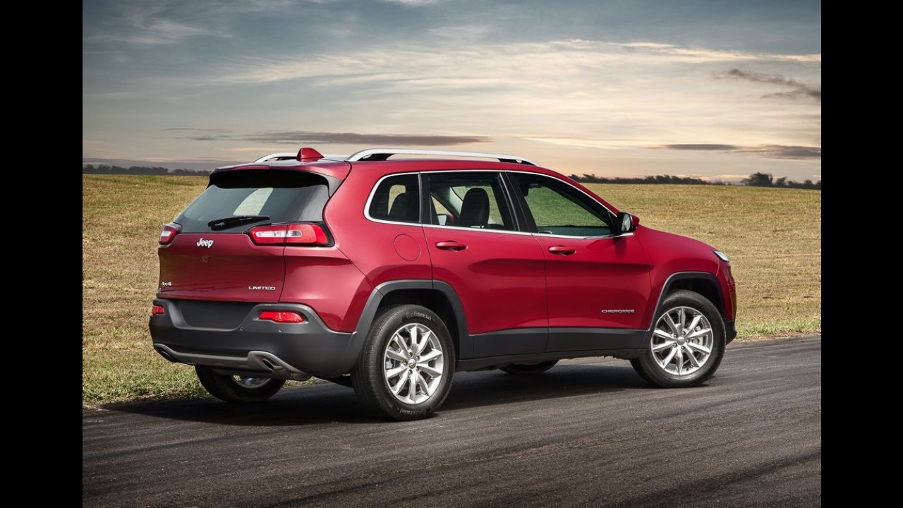 Volta Rápida: Jeep Cherokee ousa no estilo sem perder a essência