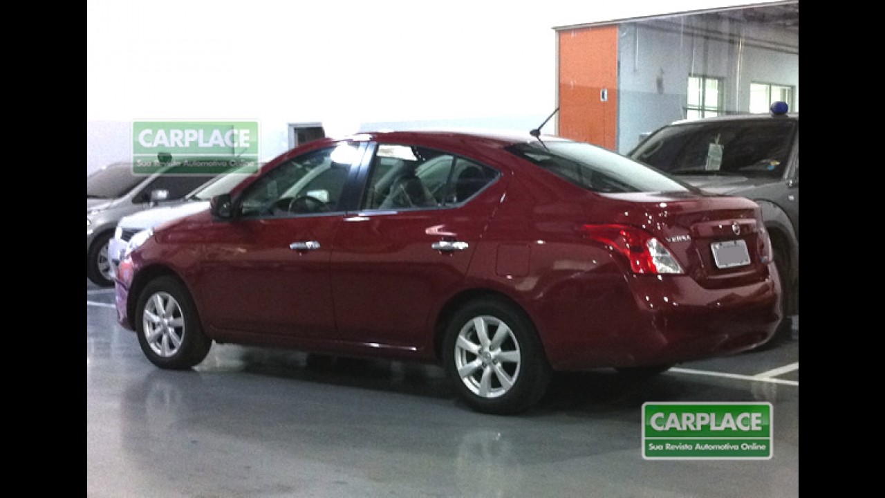 Nissan Versa: Leitor flagra novo sedã pronto para o lançamento no Brasil