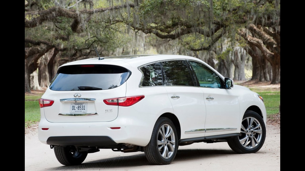 Oficial: Infiniti confirma chegada ao Brasil em 2014 - Marca terá sedã inédito