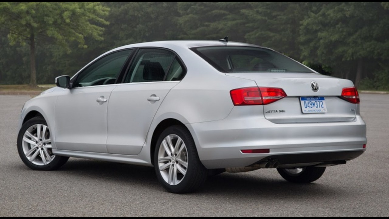 Volkswagen Jetta 2015 reestilizado custa o equivalente a R$ 37 mil nos EUA