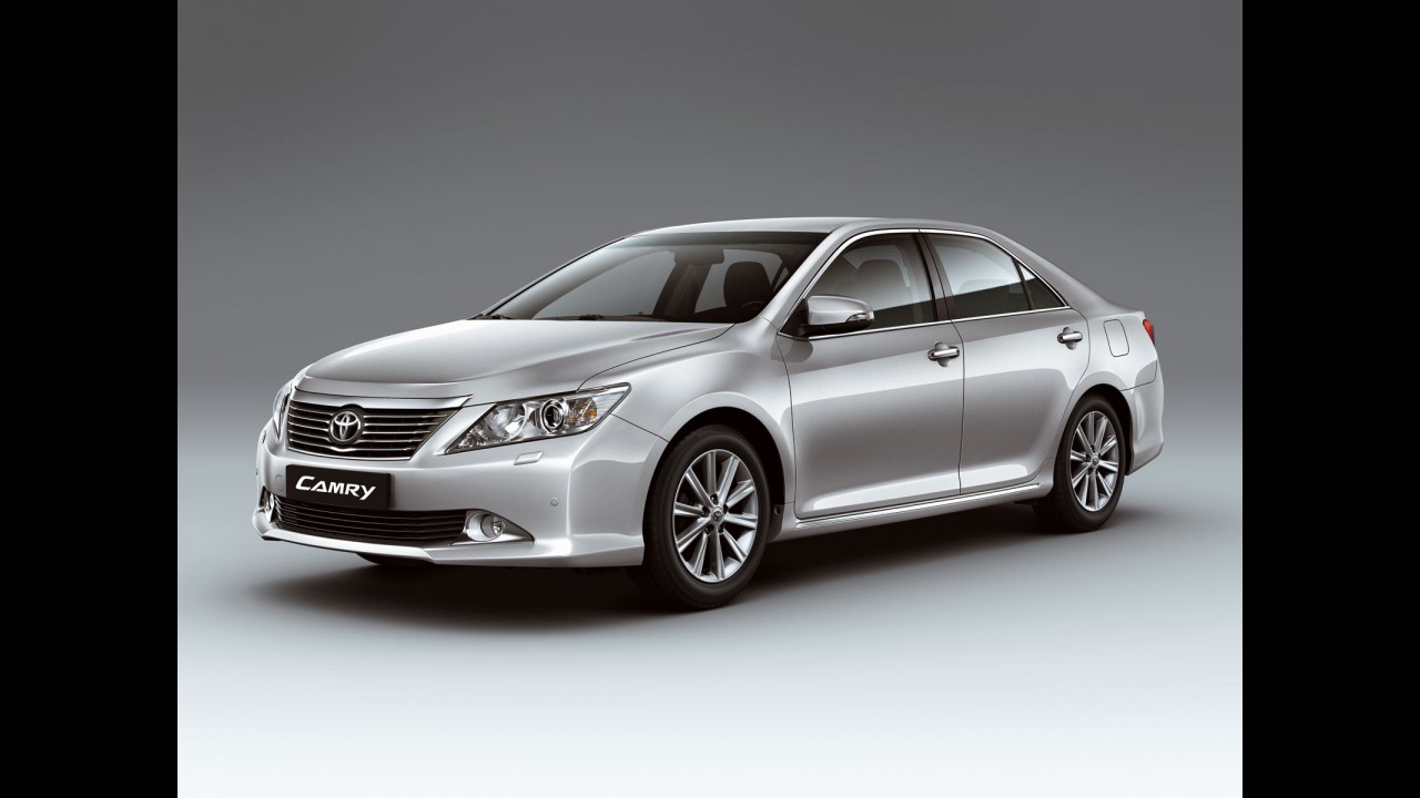 Toyota apresenta oficialmente nova geração do Camry europeu - Veja fotos