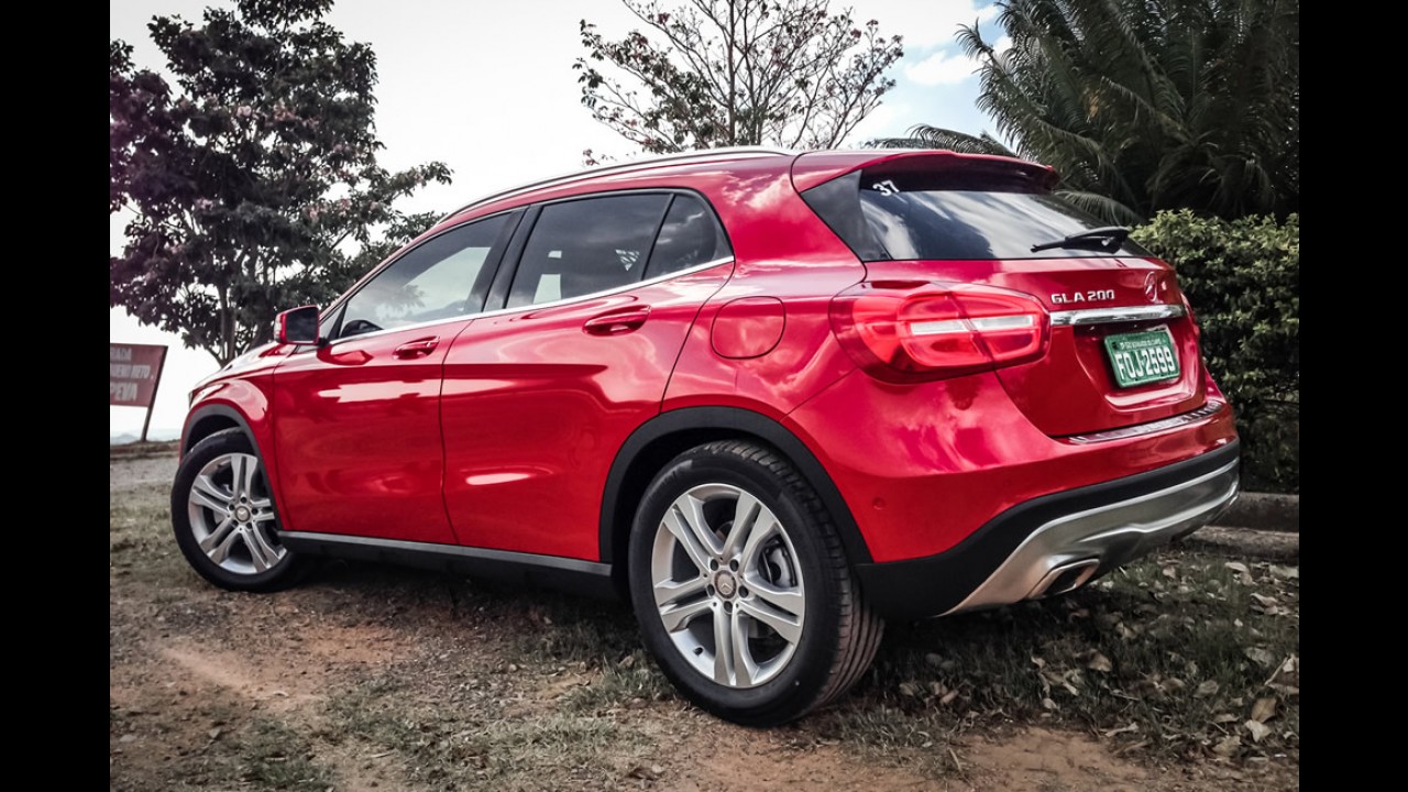 Flagra: futuro nacional, Mercedes GLA atualizado é pego com pouco disfarce