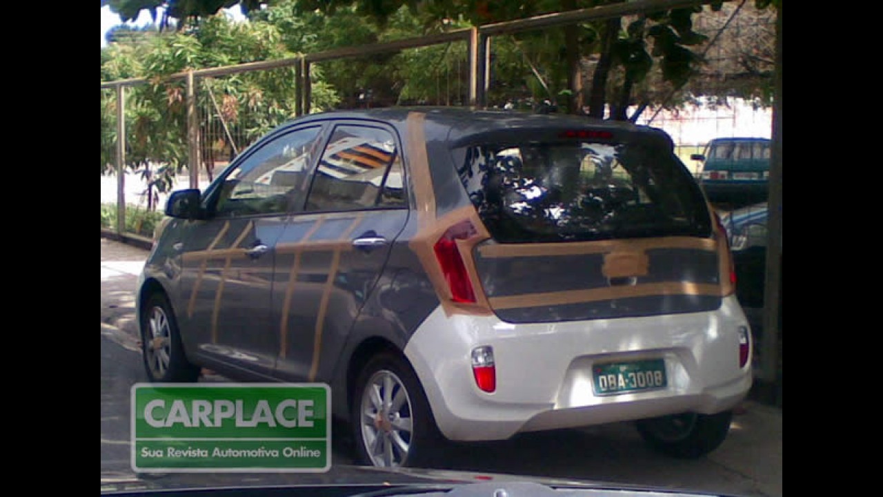 Leitor flagra Novo Kia Picanto no Brasil