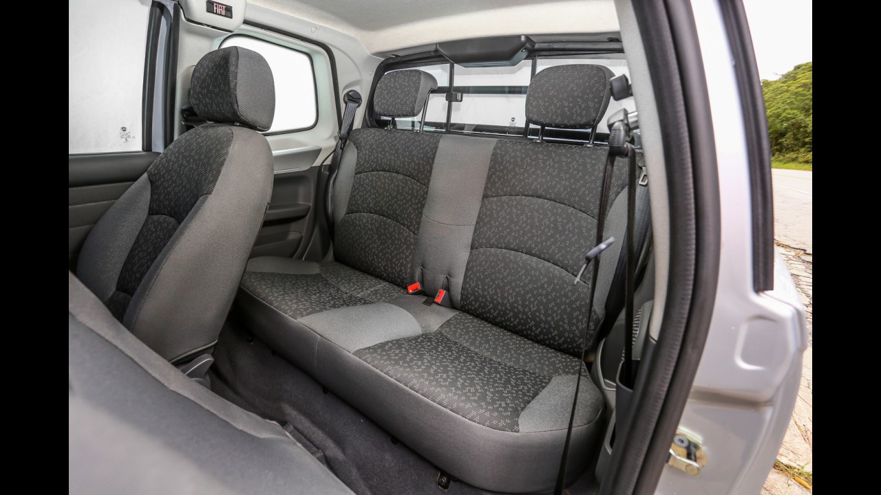 Teste CARPLACE: com terceira porta, Strada se reinventa mais uma vez