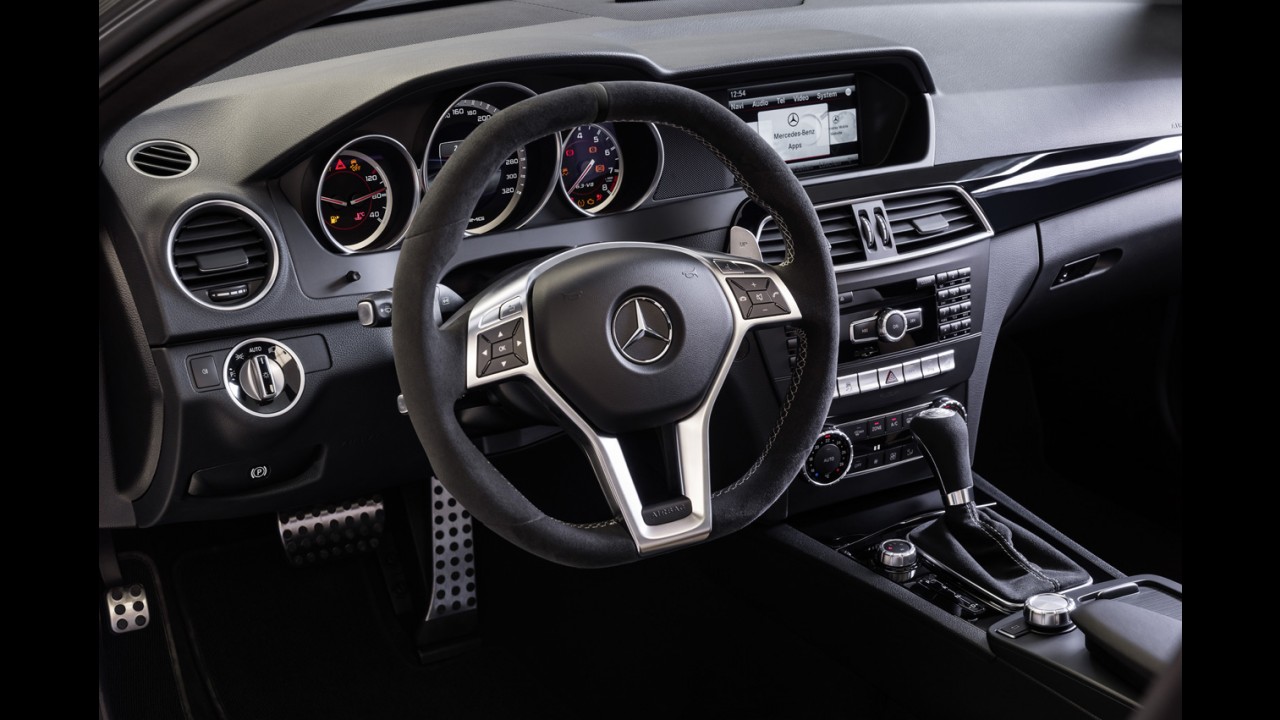 Mercedes-Benz C63 AMG Edition 507 é revelado - Veja a galeria de fotos