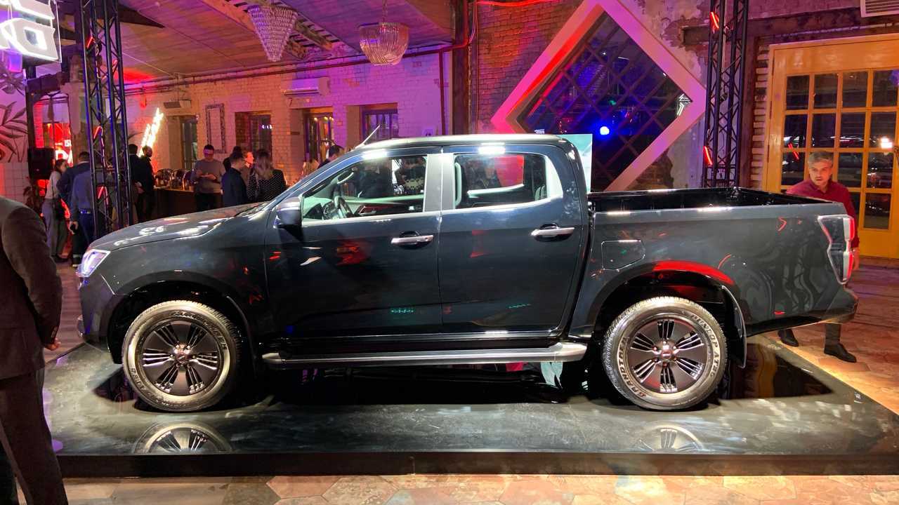 Профиль Isuzu D-Max