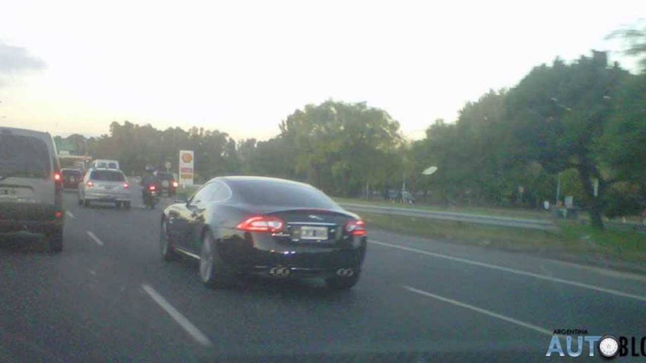 Jaguar XKR: Only you