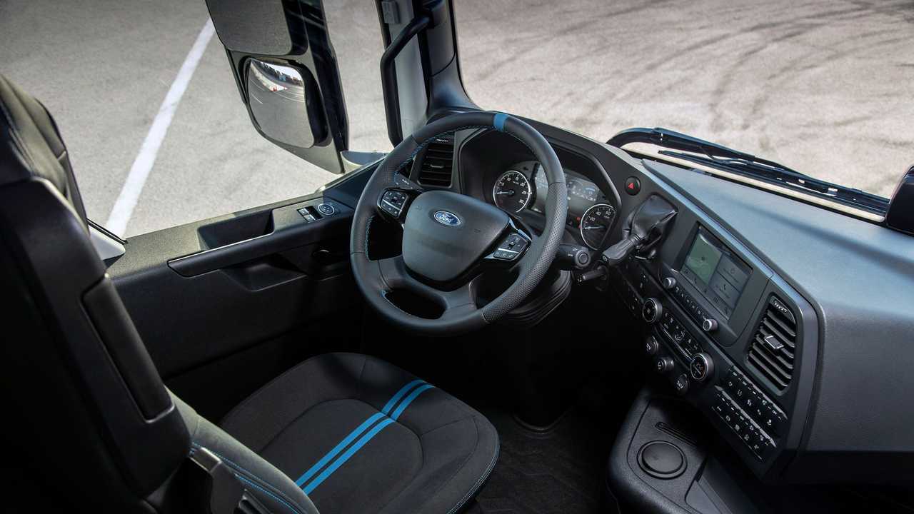 Ford Trucks F-Max Black Line