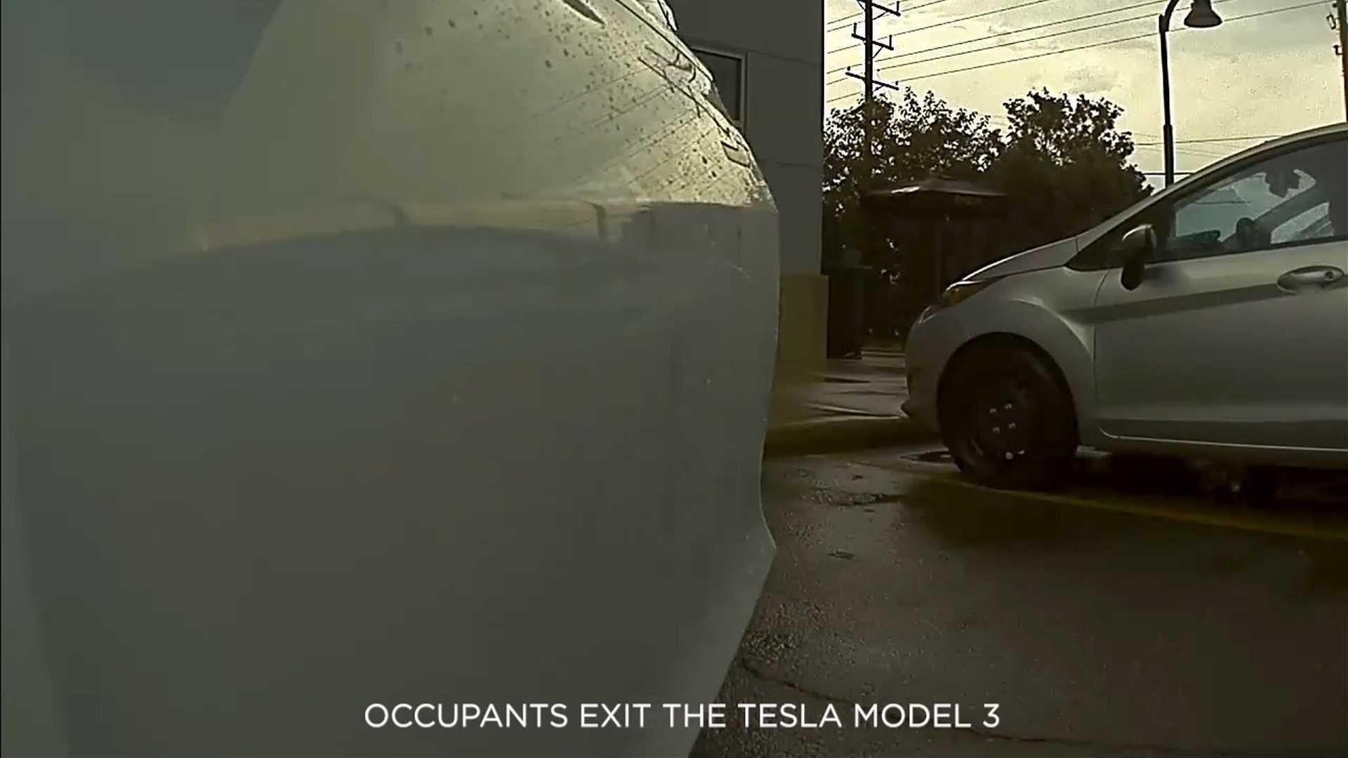 What do you do if a Dodge Dakota driver has no idea how to park properly? If you have a Tesla, you activate Smart Summon and Sentry Mode.