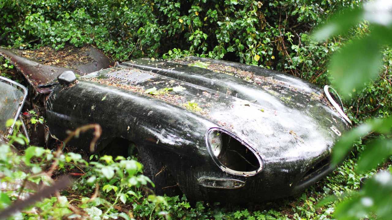 Jaguar E-Type Series I 4.2 #10 restored