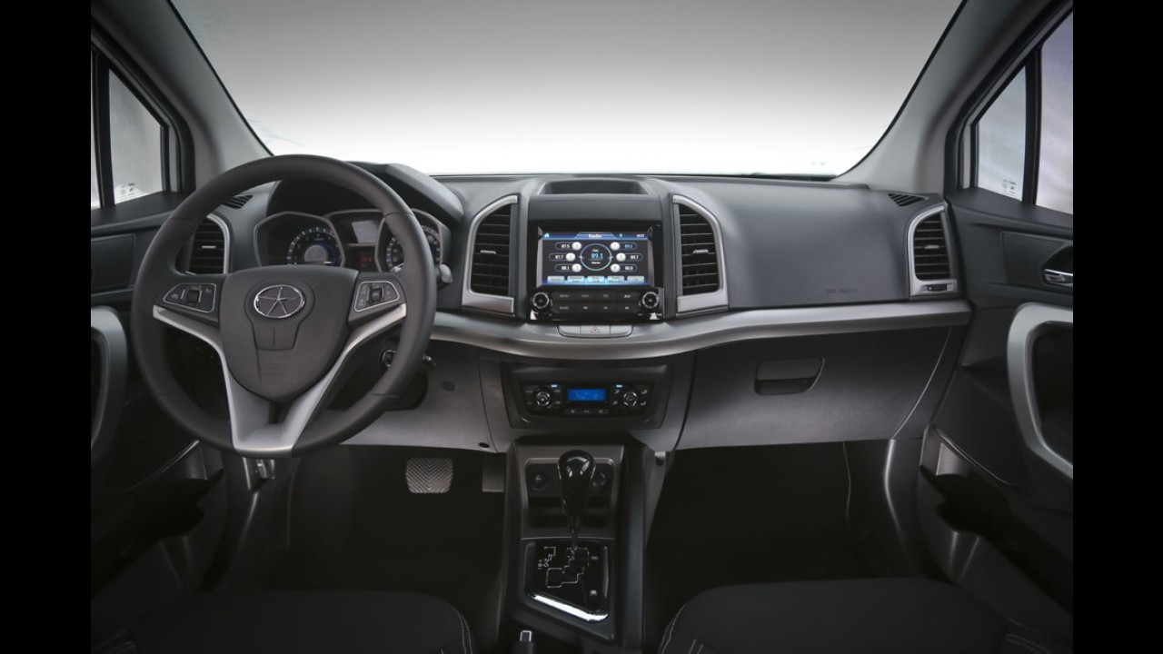 JAC T5 entra na briga dos SUVs compactos apostando em preço e equipamentos