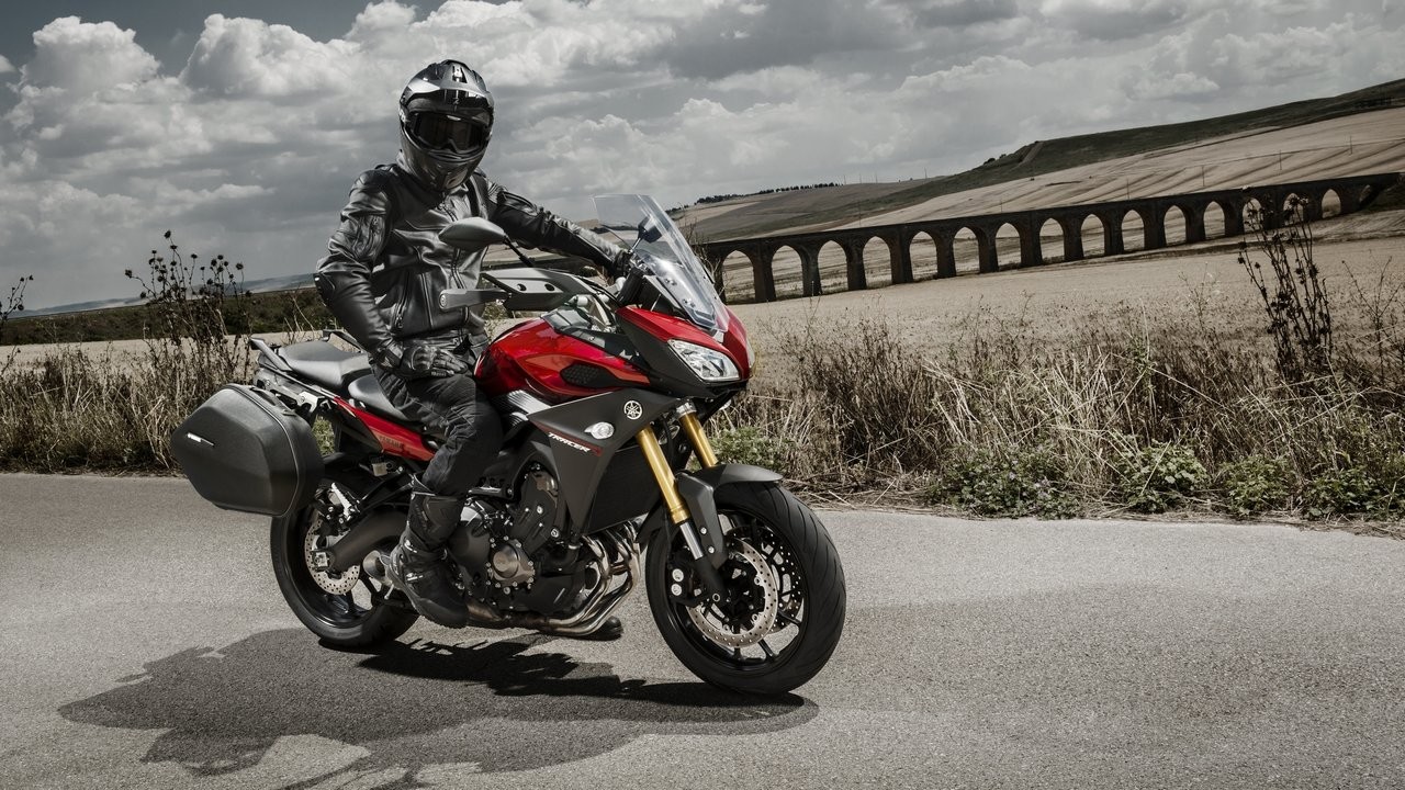 Yamaha confirma novas R1 e MT-09 Tracer como atrações do Salão Duas Rodas
