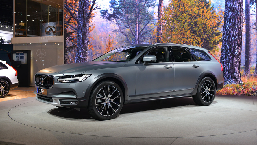 2017 Volvo V9 Cross Country: LA 2016