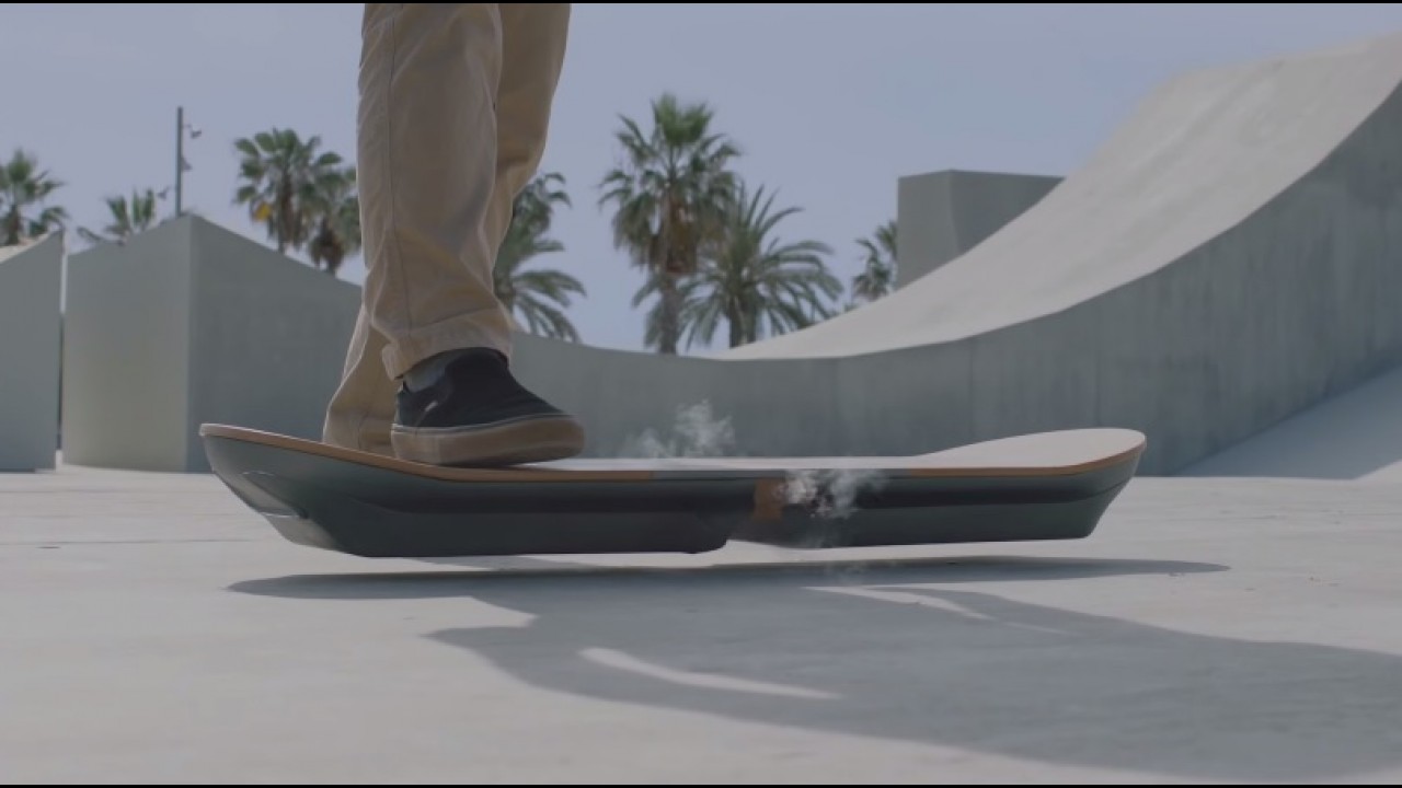 Lexus Hoverboard: skate do futuro que flutua já é realidade - veja vídeo