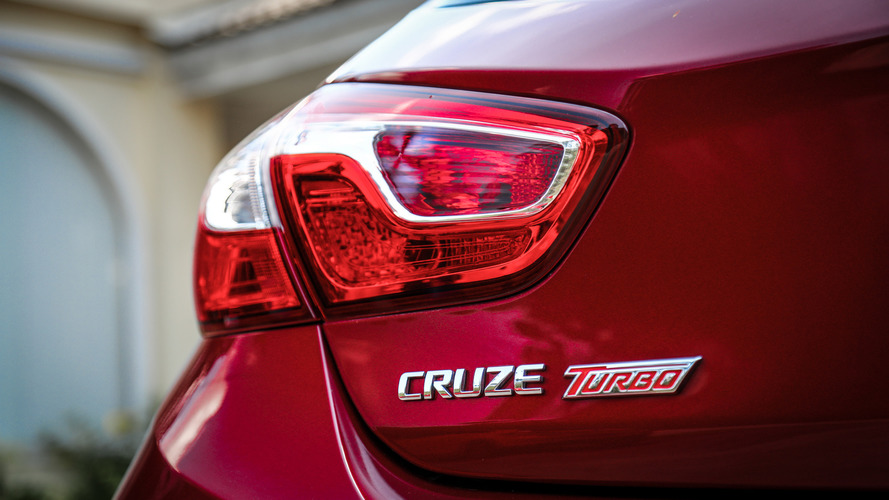 Comparativo Cruze Sport6 x Golf TSI