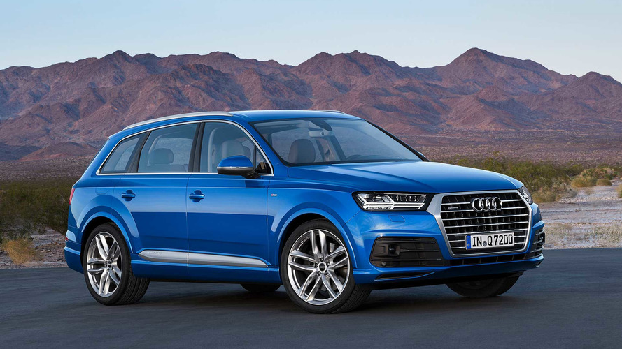 Audi Q7 azul tres cuartos delantero