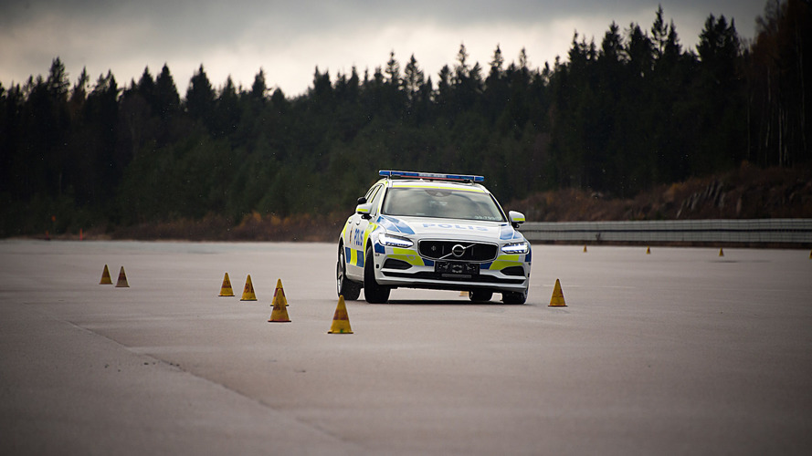 Volvo V90 Police Car