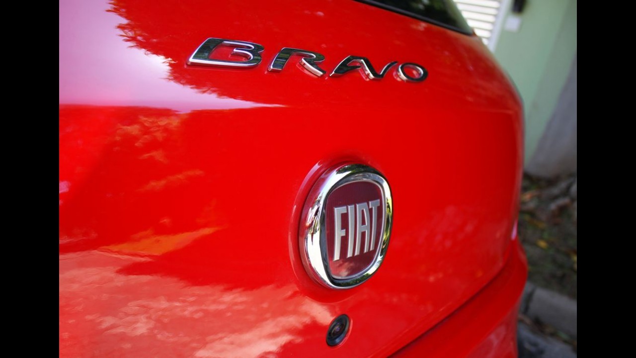 Teste CARPLACE: Bravo Essence coloca "pé no chão", mas empaca no Dualogic