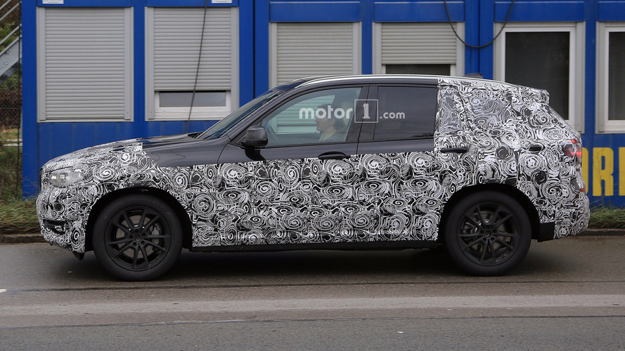 2018 BMW X3 spy photo