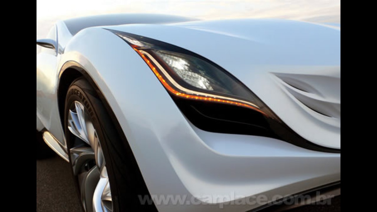 Mazda divulga mais imagens e detalhes do futurístico Kazamai Concept