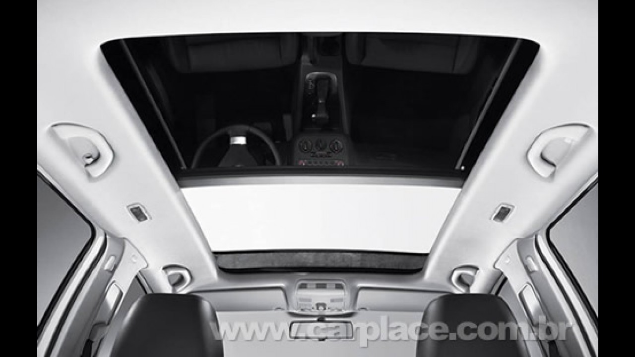 Volkswagen apresenta Jetta SportWagen nos EUA com teto solar panorâmico