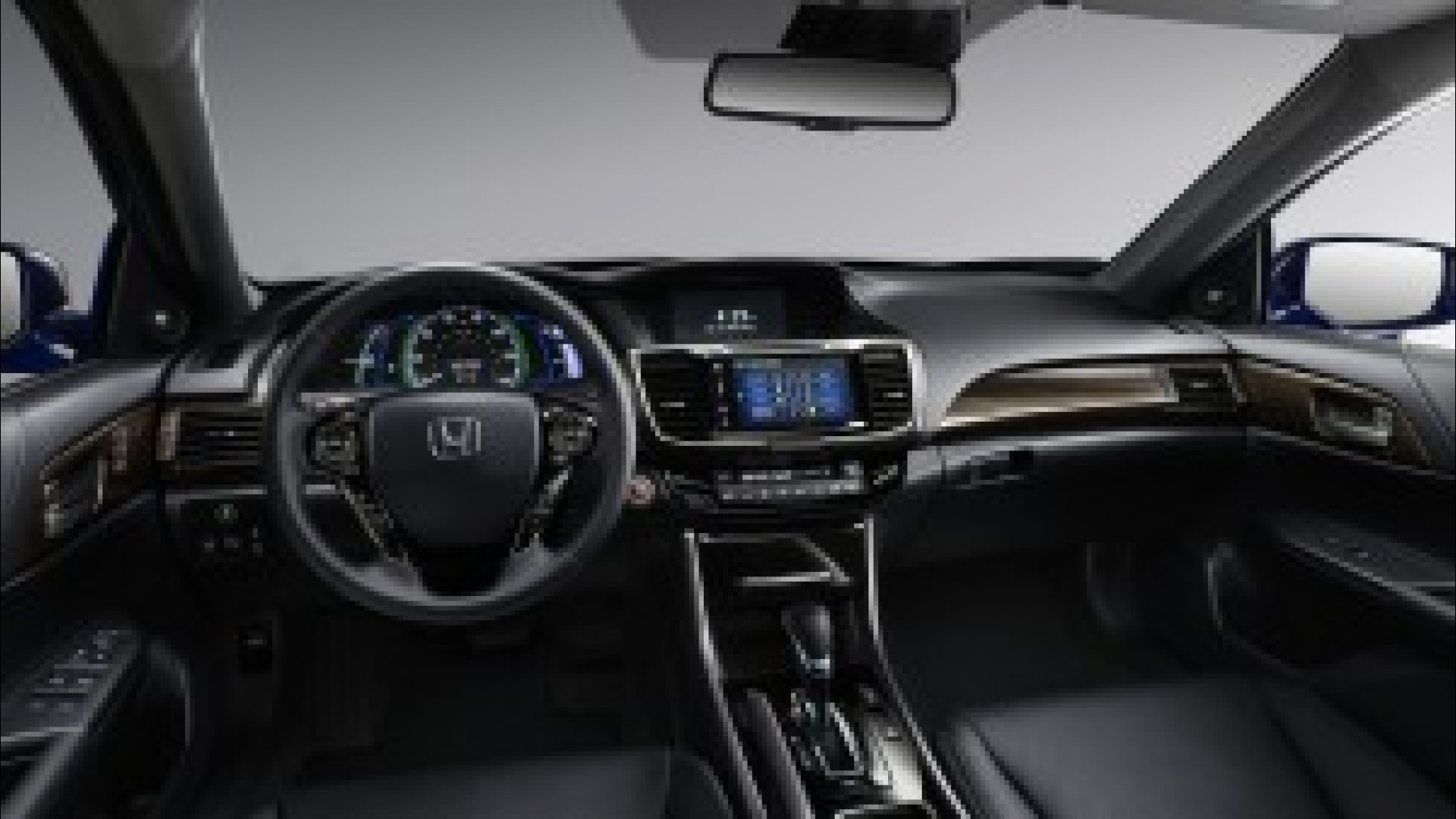 Honda Accord Hibrid 2017 modeliyle dönüş yapıyor