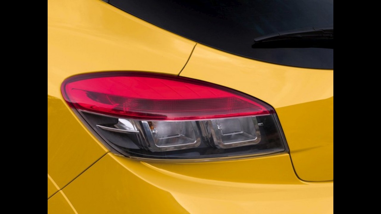 Renault divulga preços e novas fotos do Mégane RS 2010 - Veja em alta resolução