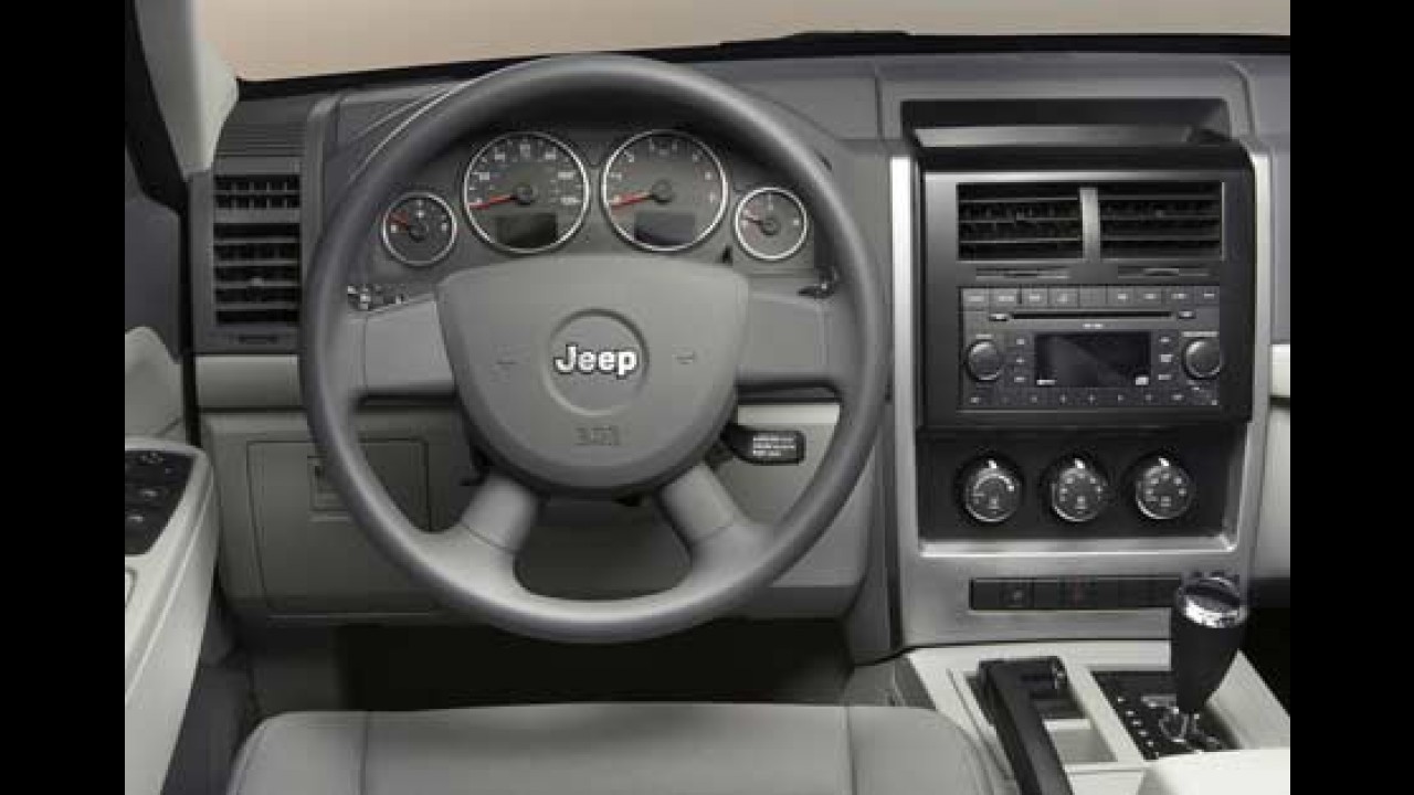 Salão de Frankfurt 2007 - Jeep Cherokee Liberty 2008