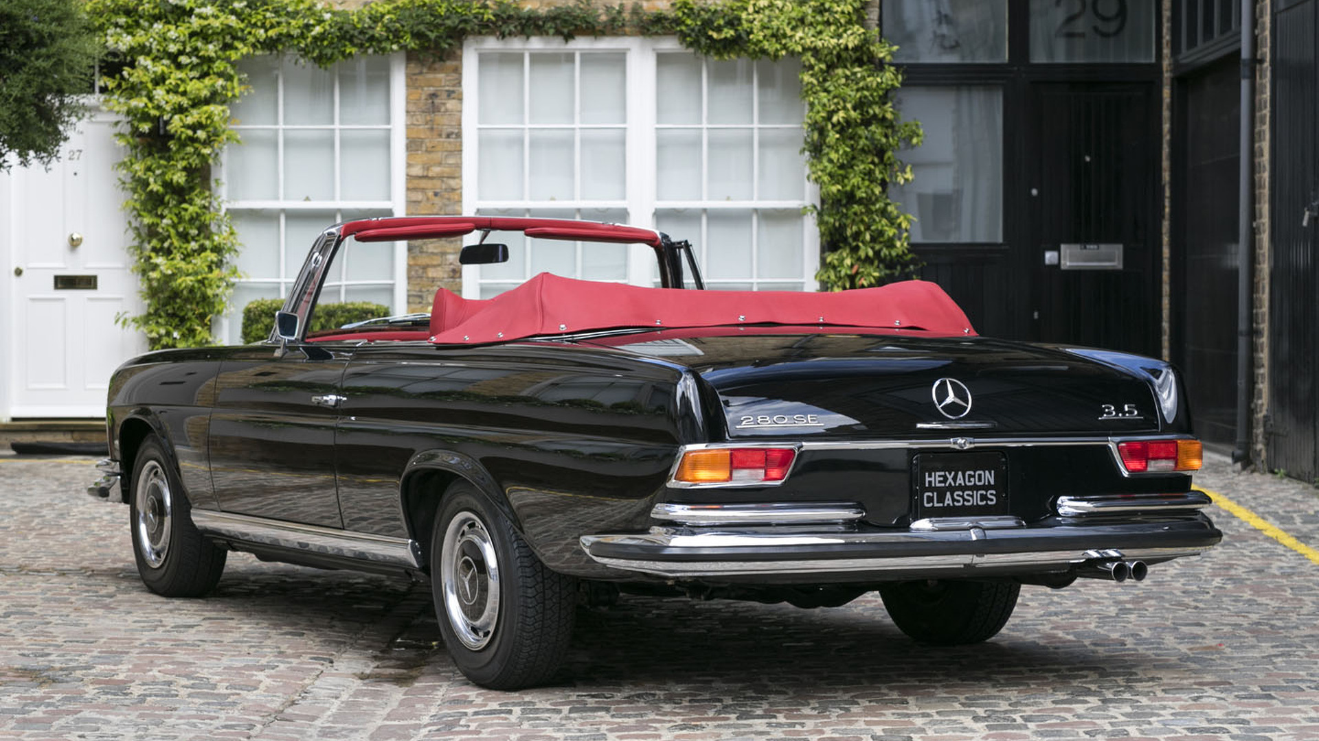 Rare And Lovely Rhd 1970 Mercedes 280 Se 3 5 Cabriolet For