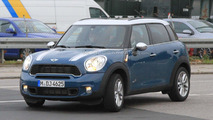 Mini Countryman Cooper S Diesel spied 21.11.2010