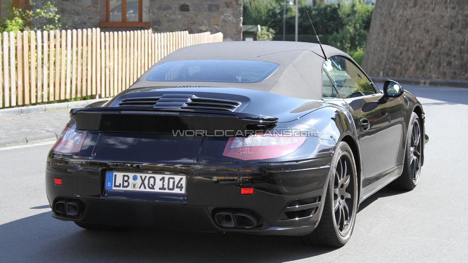2013 Porsche 911 Turbo Cabrio spy photo - 18.8.2011