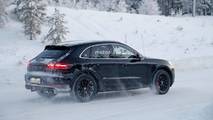 2018 Porsche Macan karlı casus fotoğraf
