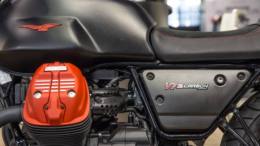Moto Guzzi V7 III Carbon 2018