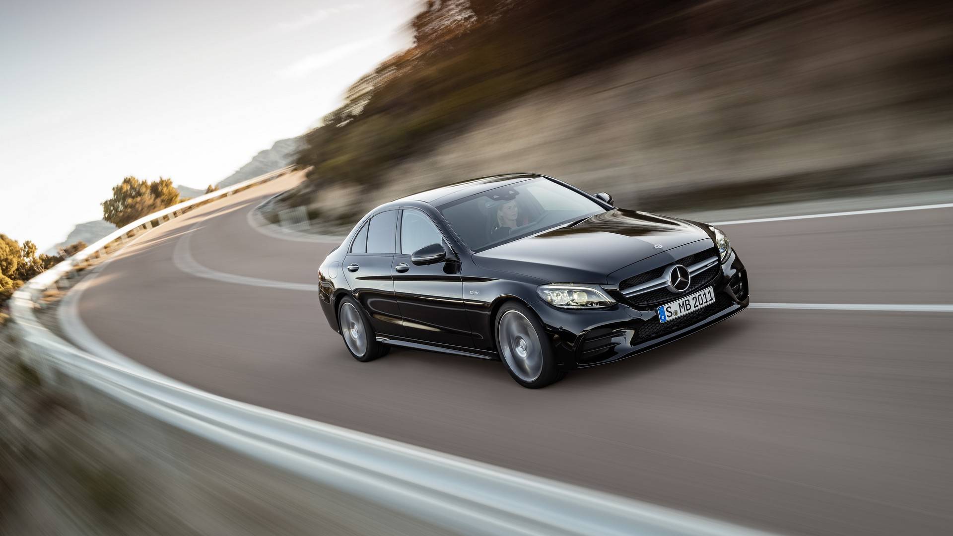 Mercedes Amg C43 And Kia Stinger Gt Duel In Acceleration Test