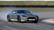 Aston Martin V12 Vantage S