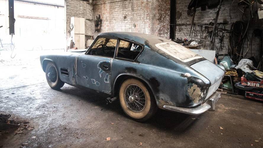 Jaguar XK140 Michelotti abandonado en garaje
