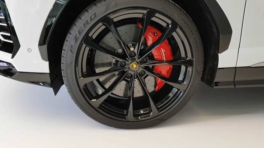 Lamborghini Urus exposición