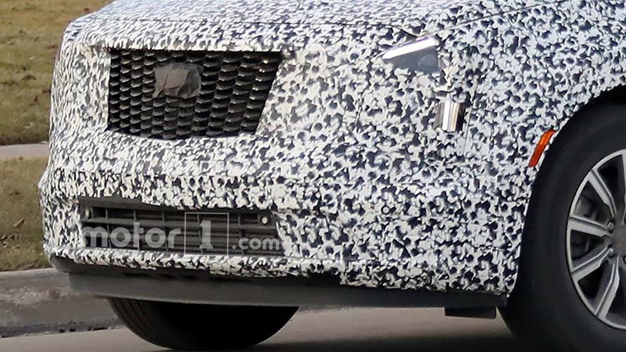 2019 Cadillac XT4 Spy Photo