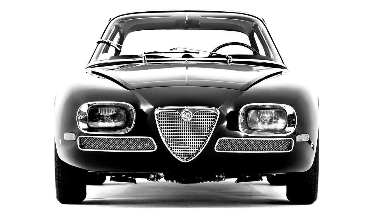 Scudetto Alfa Romeo, la storia e l'evoluzione