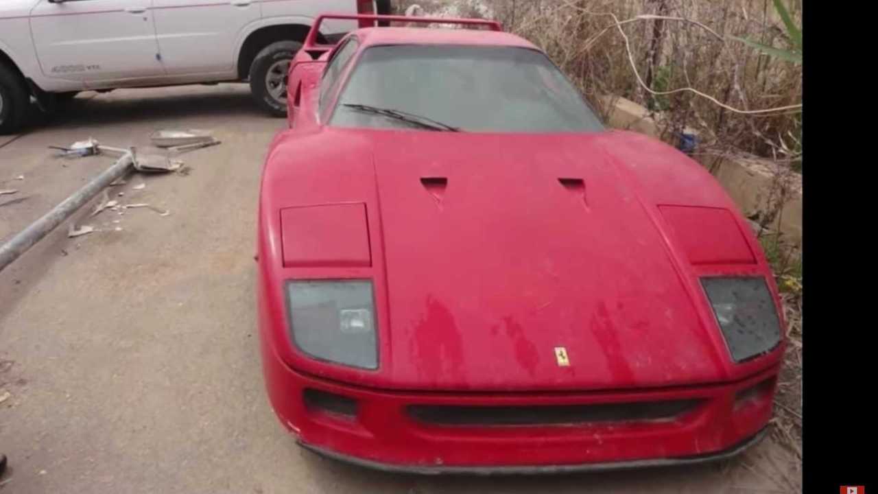 Ferreri F40 abandonado del hijo de Sadam Hussein