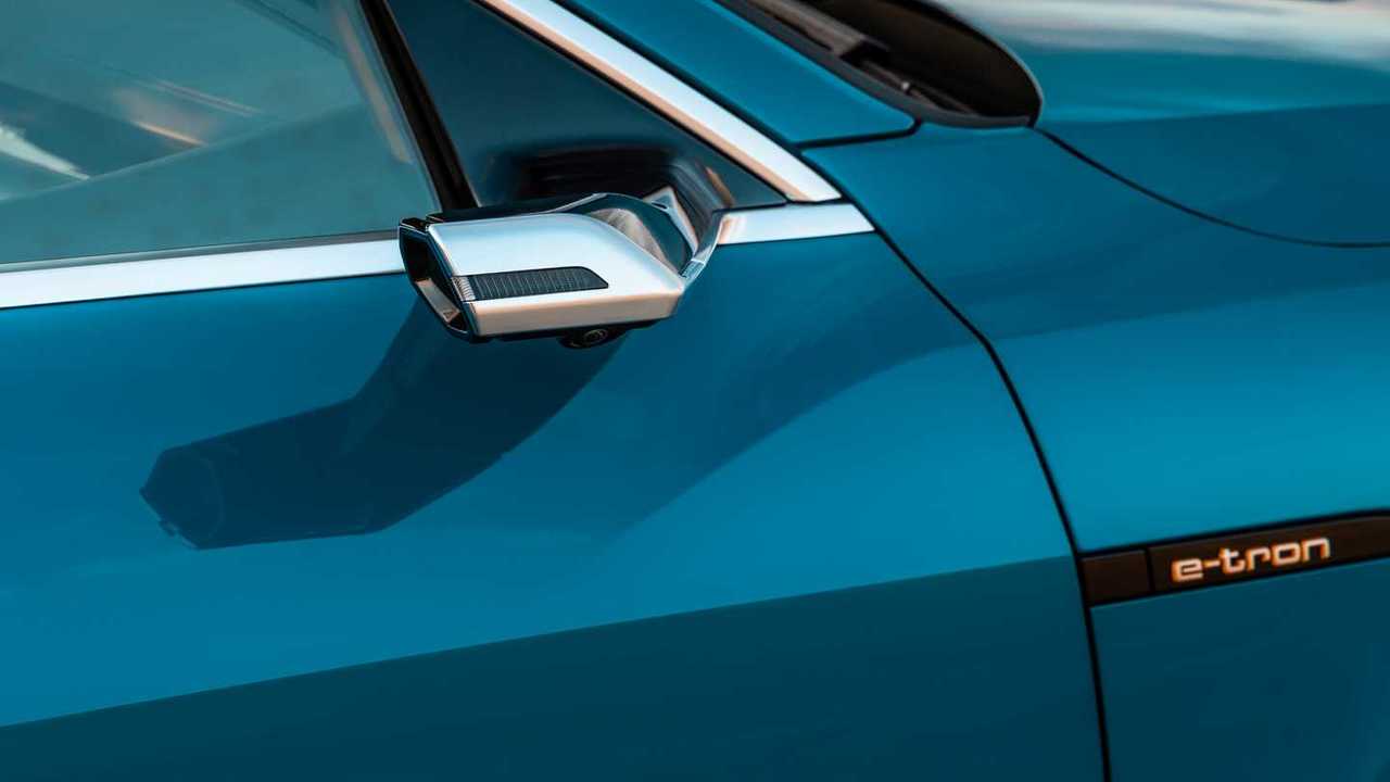 Audi e-tron для России