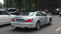2016 Mercedes-Benz SL facelift spy photo