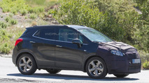 2016 Opel Mokka facelift spy photo