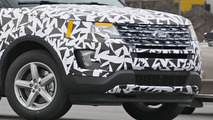 2016 Ford Explorer facelift spy photo